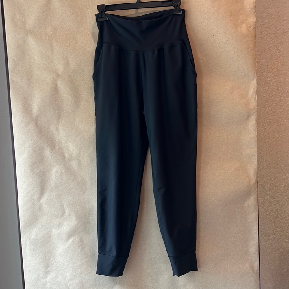 OLD NAVY. Black yoga pants wide waist band  & cuff size medium.  CT. 1